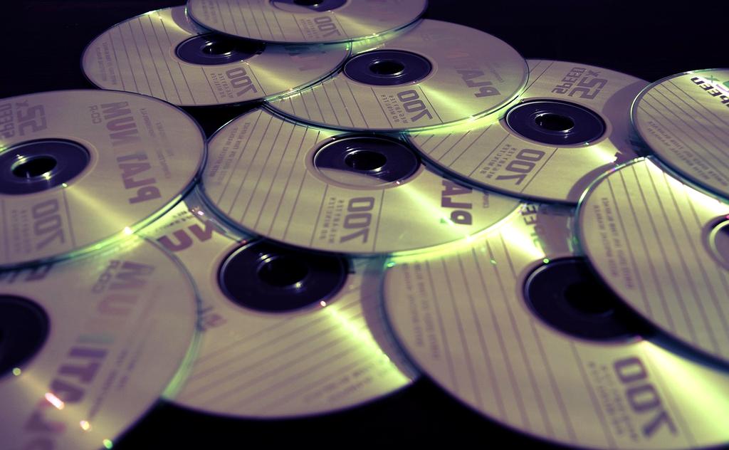 Geometric data crystals floating in space