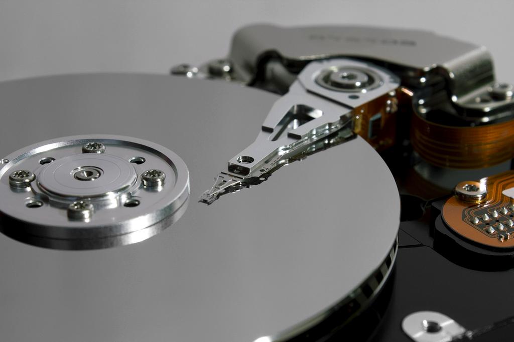 Disk cleanup process illustration on computer screen